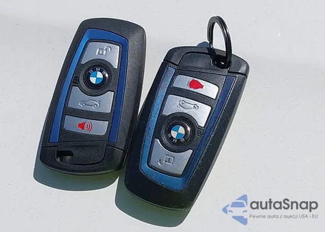 2017 BMW 330I из США, поврежденный, VIN WBA8B9C53HK676528